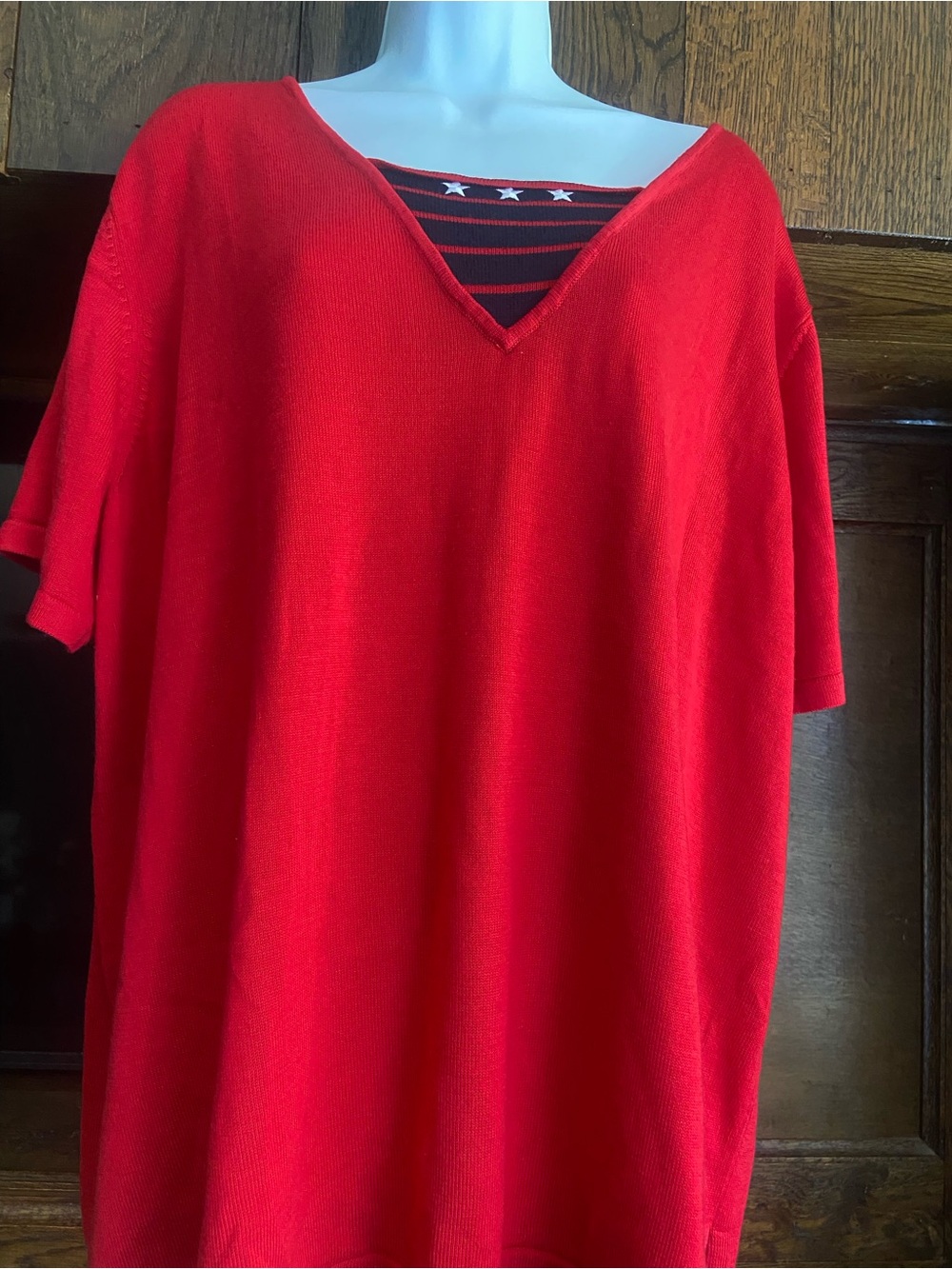 White Stag Red Patriotic V-Neck Short Sleeve Knit Top
